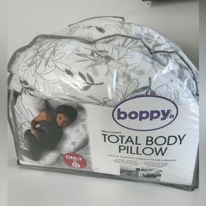 Boppy Total Body Pregnancy Pillow